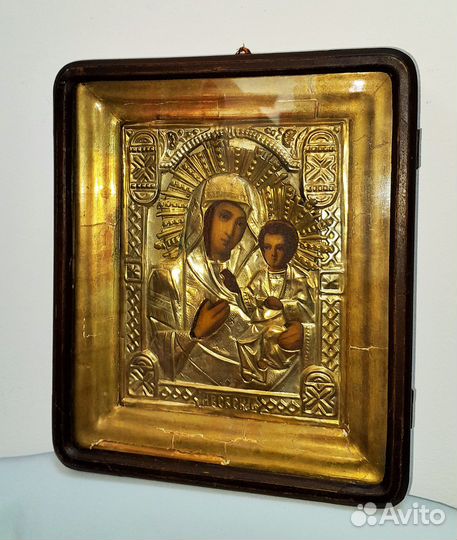 Старинная икона Богородица