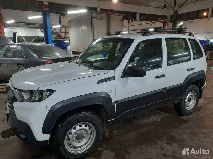 Рейлинги на крышу niva travel