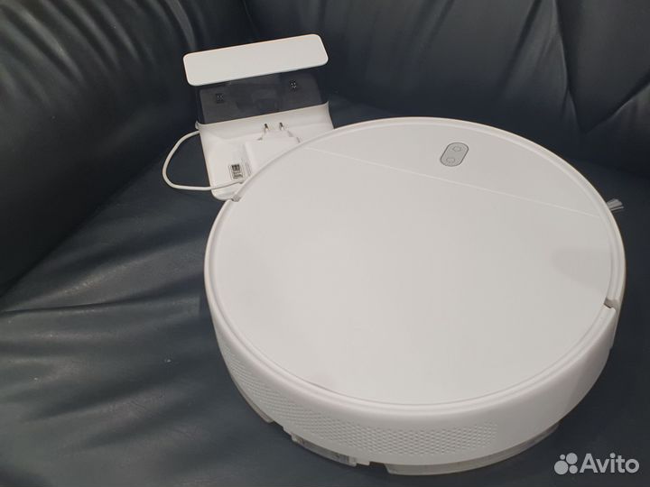 Робот пылесос xiaomi Mi Robot Vacuum-Mop Essential