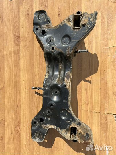 Подрамник volkswagen polo