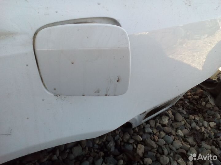 Лючок бензобака Джили Эмгранд ес 7 седан