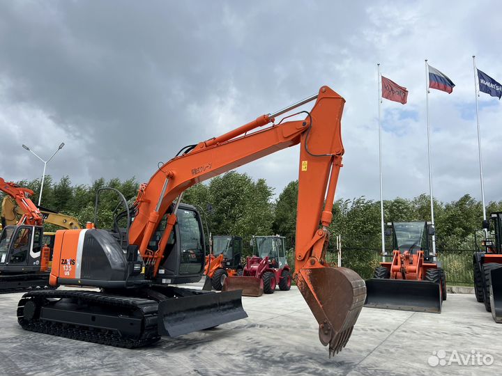 Гусеничный экскаватор Hitachi ZX135US, 2020