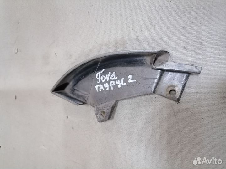 Кожух ремня грм 3.0 Ford Taurus 2 1992-1996