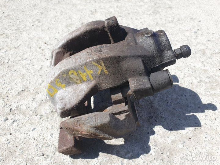 Суппорт задний правый Mercedes-Benz E-Class W212