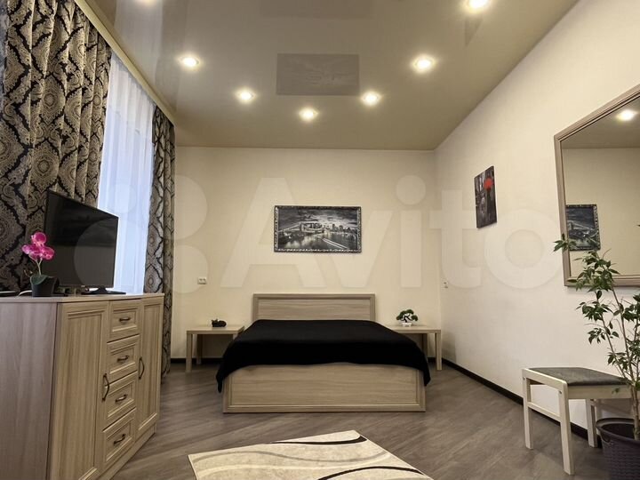 1-к. квартира, 42 м², 2/4 эт.