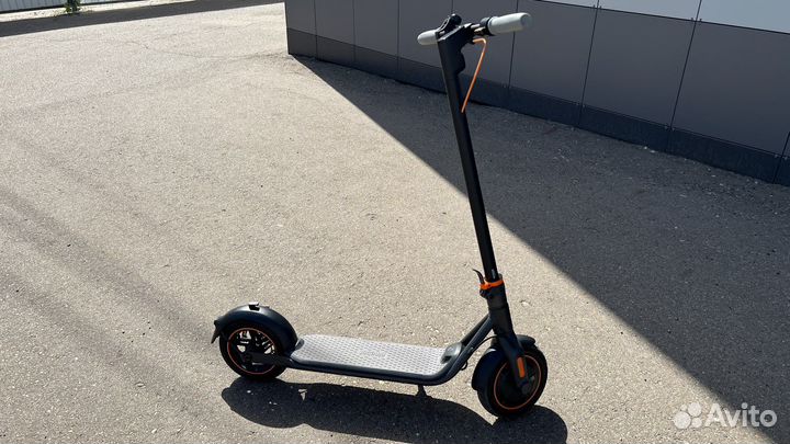 Segway Ninebot F40