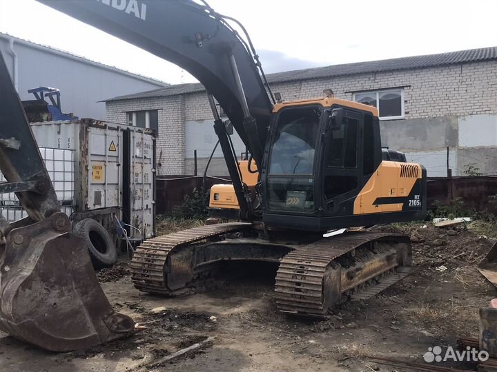 Гусеничный экскаватор Hyundai R 210LC-7, 2019
