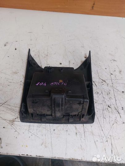 Задняя пепельница Peugeot 407