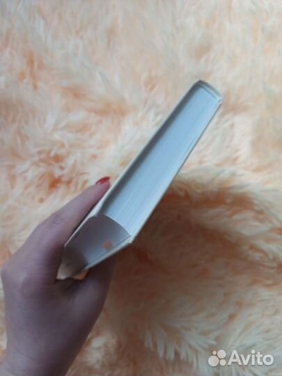 Книга «Элеанора и Парк» Рейнбоу Рауэлл