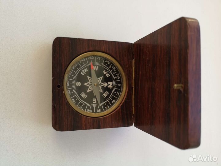 Компас сувенирный