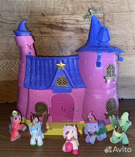 Заколдованный замок Филли Ведьмочек