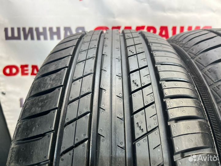 RoadX RXQuest SU01 305/45 R22