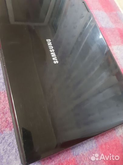 Samsung / 4гб / 14 дюймов / ssd диск / привезу сам