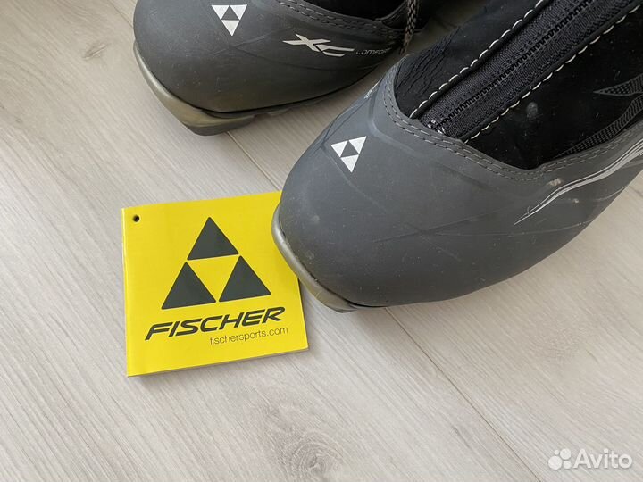 Лыжные ботинки fischer классические