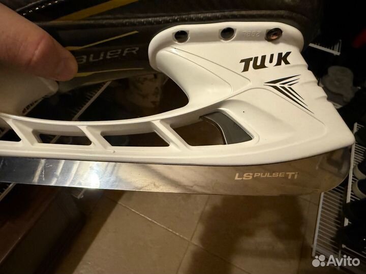 Хоккейные коньки bauer M5 pro