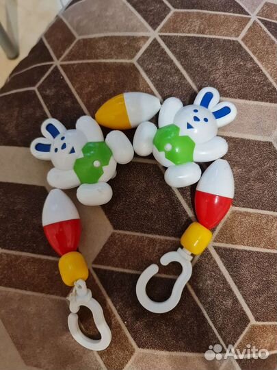 Растяжка погремушка на коляску