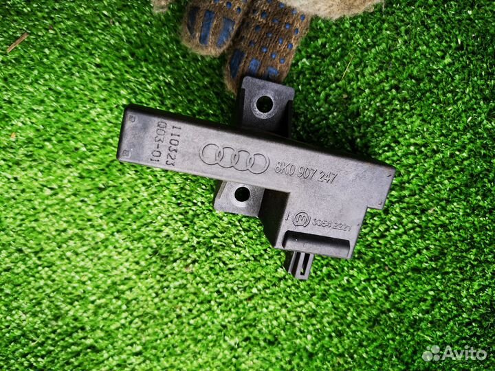 Антенна на VW Touareg NF 2010-2018 Ауди Q5