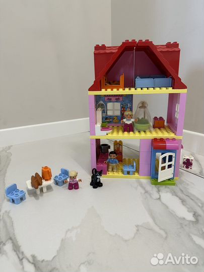 Lego duplo кукольный домик