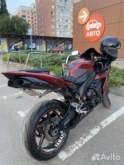 Yamaha YZF - R1