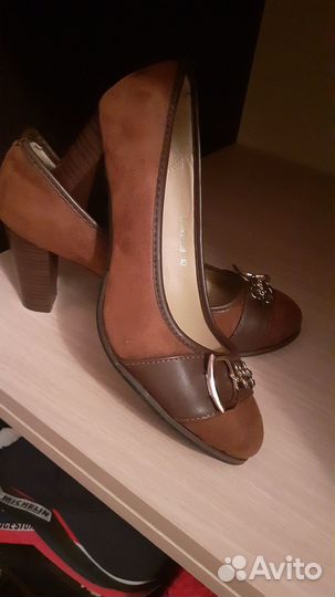 Туфли новые 40 размера
