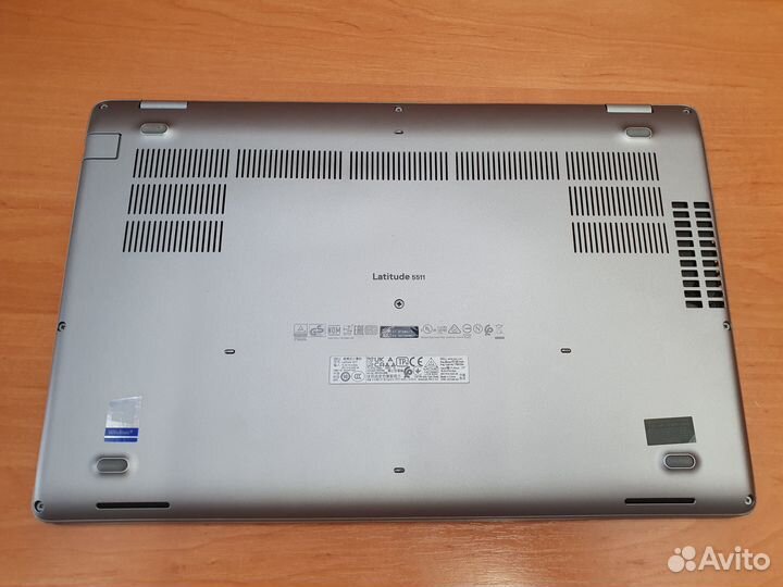 Dell Latitude 5511; i5-10400H; 24GB + 512 SSD; IPS