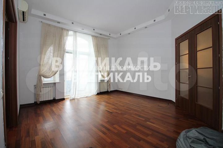 5-к. квартира, 190 м², 7/7 эт.