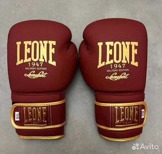 Боксерские перчатки кожаные Leon