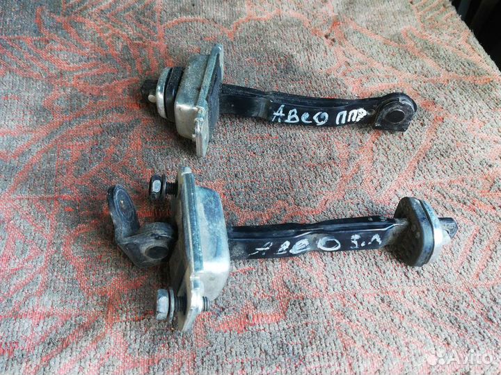 Ограничитель двери Шевроле Авео Т255