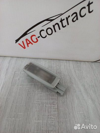 Плафон подсветки салона Volkswagen Passat B6 1.8