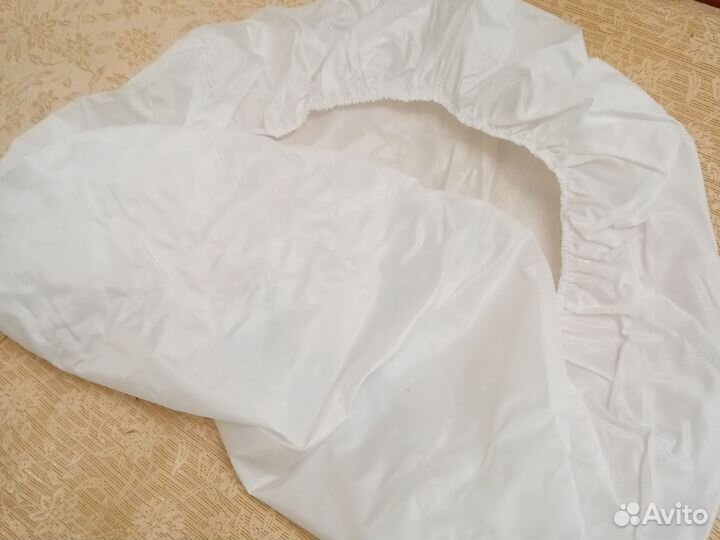 Наматрасник непромокаемый новый