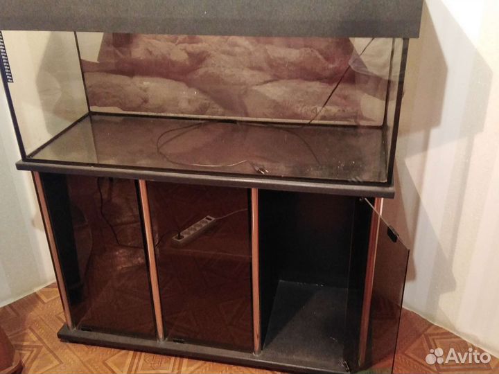 Аквариум с тумбой