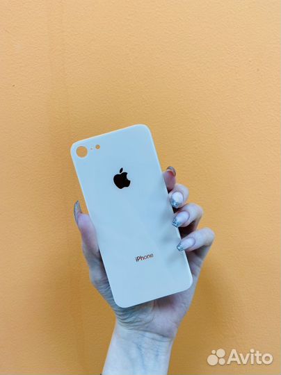 Задняя крышка для iPhone 8 / SE 2020