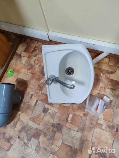 Раковина с тумбой бу
