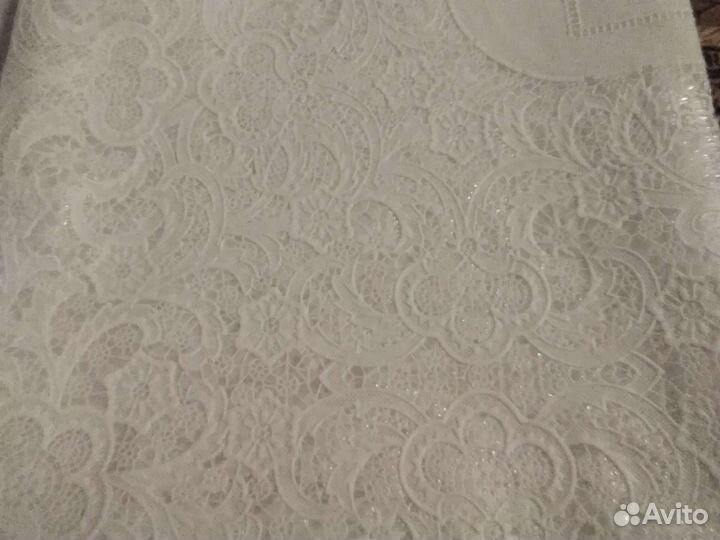 Скатерть ажурная новая 110 * 140