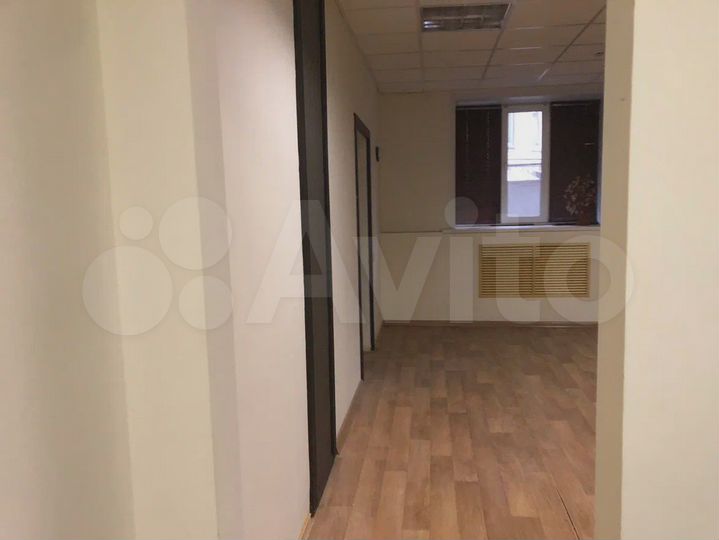 Торговое помещение, 56 м²