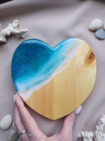 Сервировочная доска с эпоксидной смолой