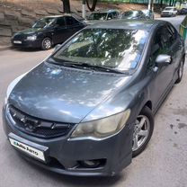 Honda Civic 1.3 CVT, 2008, битый, 290 000 км, с пробегом, цена 500 000 руб.