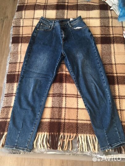 Джинсы