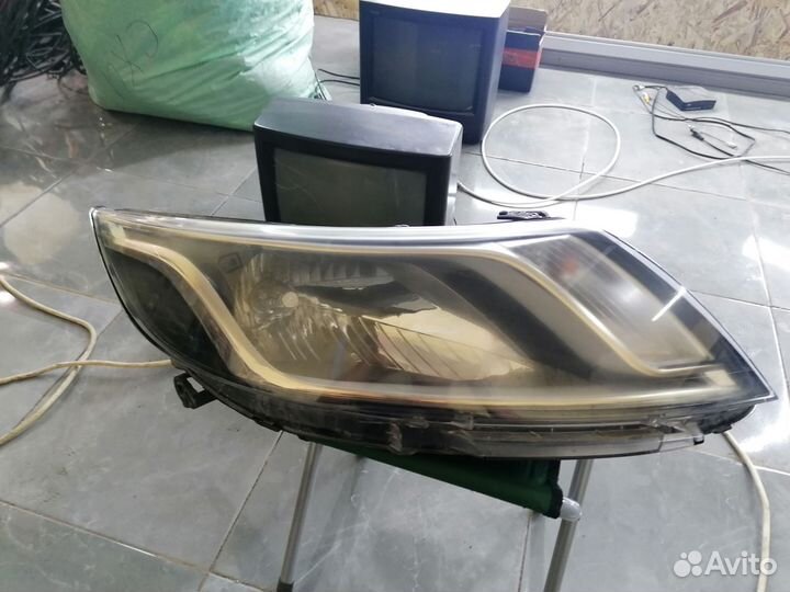 Фара правая kia rio 3 дорестайл