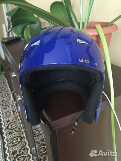 Горнолыжный шлем