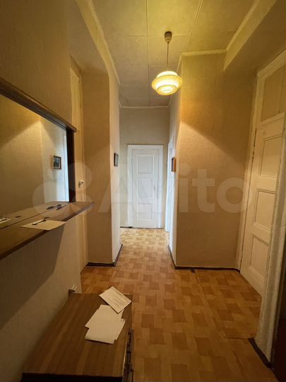 2-к. квартира, 58 м², 4/4 эт.