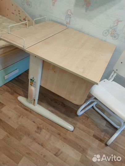 Растущий стол парта