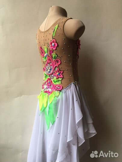 Купальник для художественной гимнастики 135