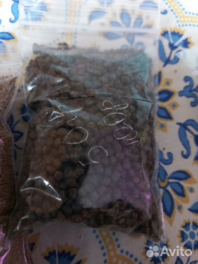 Корм для аквариумных рыбок