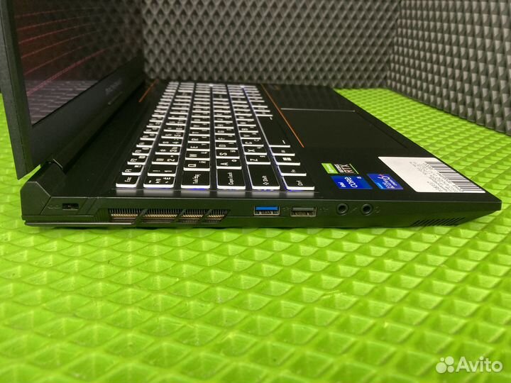 Игровой ноутбук i7 RTX 3050 Ti