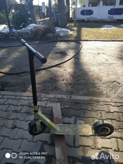 Самокат с надувными колесами