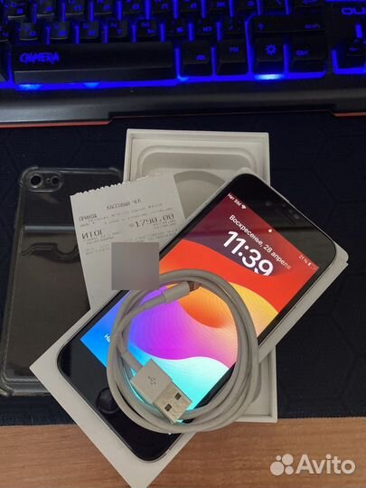 iPhone SE (2020), 64 ГБ