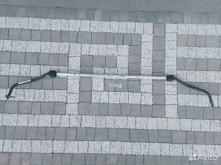 Стабилизатор задний BMW i8