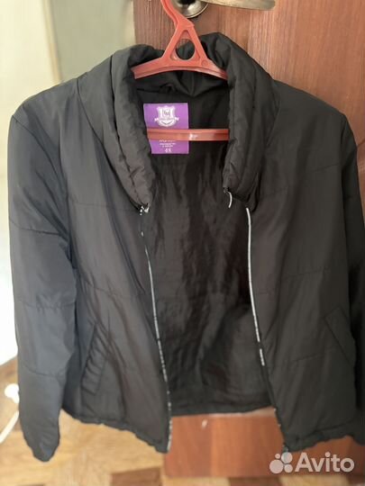 Ветровка женская