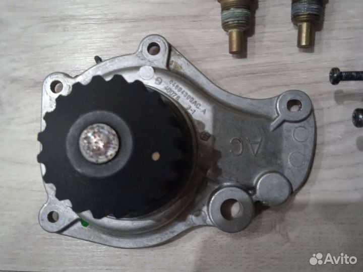 Запчасти Крайслер Газ, Волга, газель